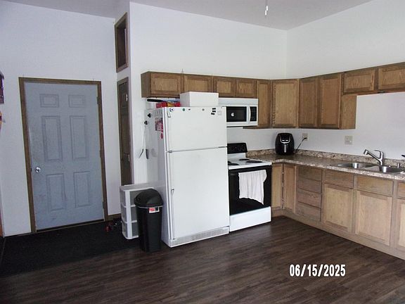 2nd image of 2406 Avenue C