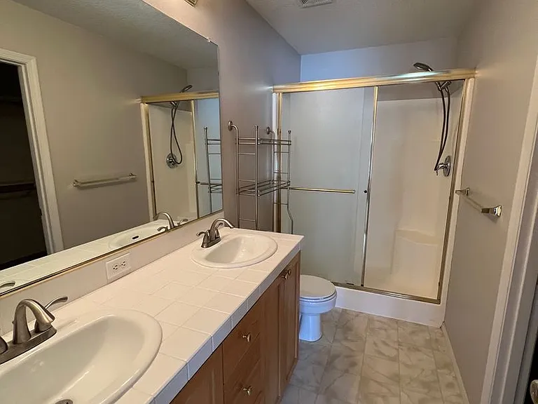 16895 NW Oak Creek Dr — Photo 8