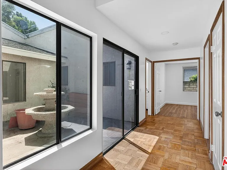 7652 Quimby Ave — Photo 14