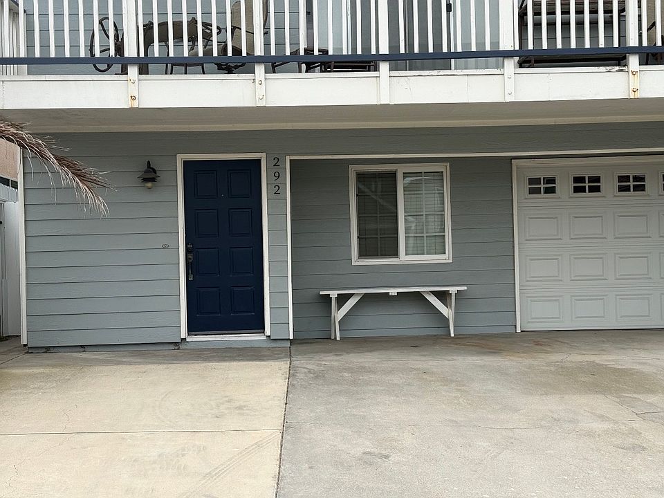 1st image of 292 Santa Monica Dr