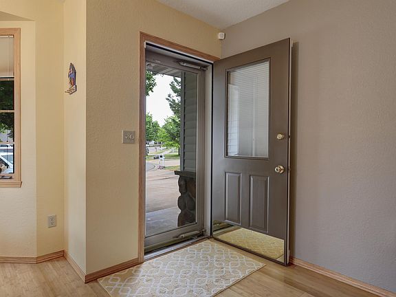 5th image of 2420 Noel Ct
