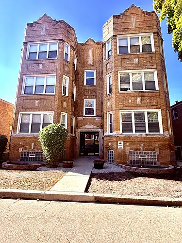 9224 S Laflin St Photo 1