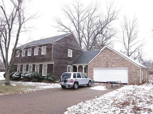 5233 E Esche Dr photo 1