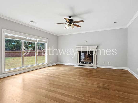4th image of 535 Dickson Springs Rd