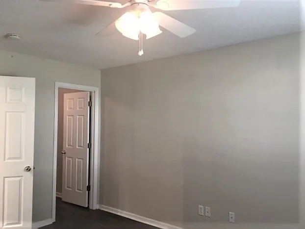 8021 Old London Rd — Photo 15