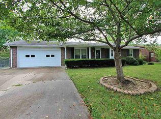 613 Red Bud Cir, Cape Girardeau, MO 63701