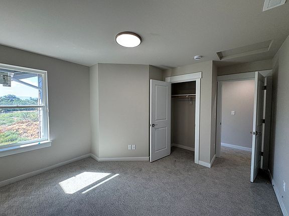 5th image of 2600 Racquet Ln #35