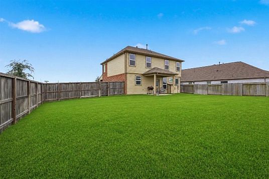 3rd image of 128 Shining Point Dr