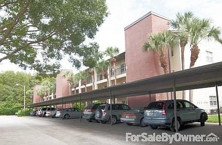 Villas at Countryside : Building 2438 Unit 2612