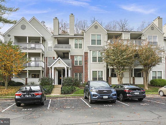 3rd image of 3914 Penderview Dr APT 501