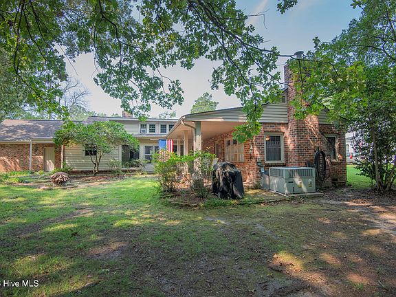 3rd image of 1605 Longview Avenue