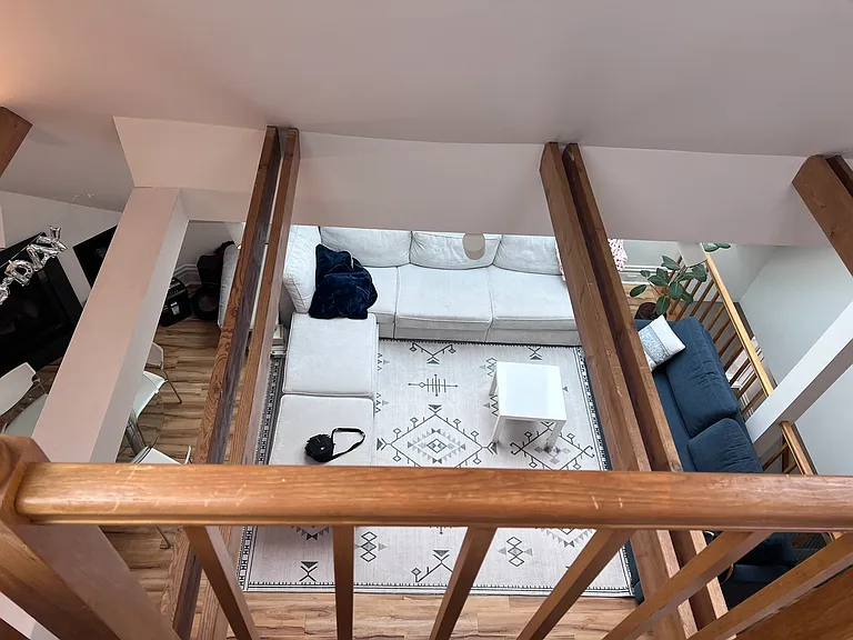 921 College St #2 — Photo 13