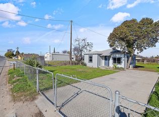 15644 Avenue 328, Ivanhoe, CA 93235