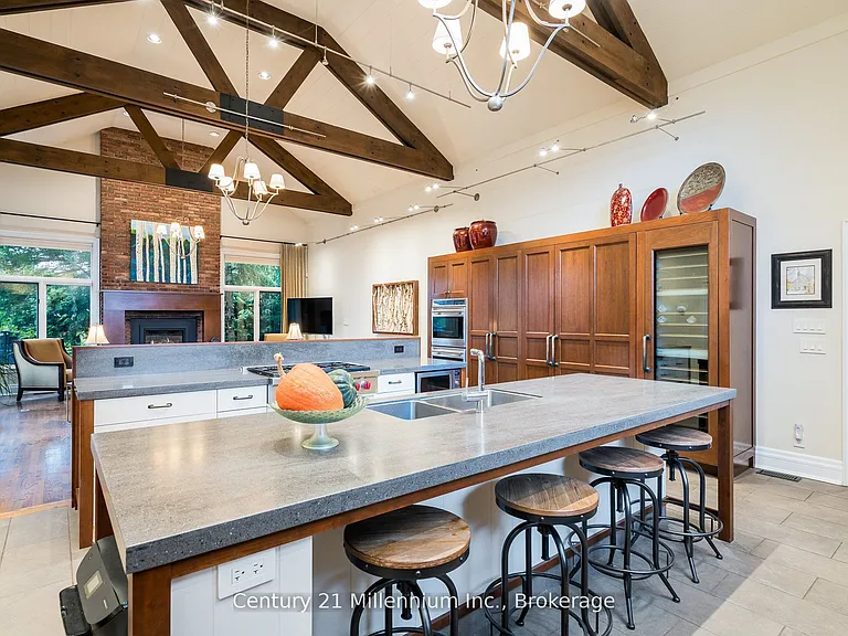 160 Grand Cypress Ln — Photo 11