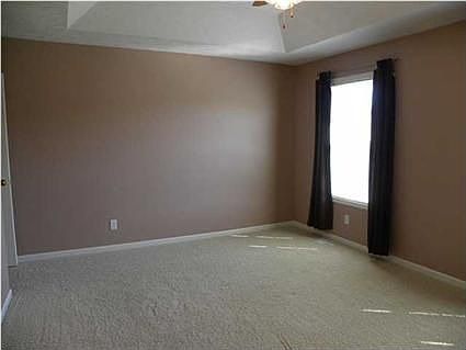 5th image of 1221 Bowden Dr