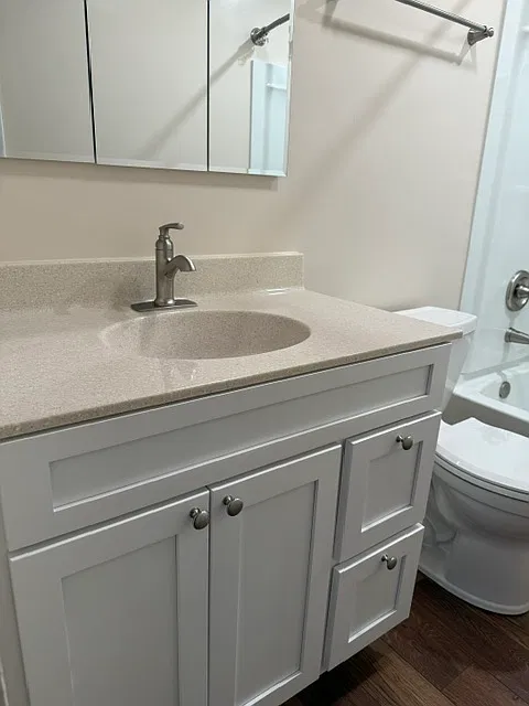3 bed, 1300 sqft, $2,150 — Photo 4