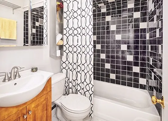 Sold by Keller Williams City Life Realty | media 9