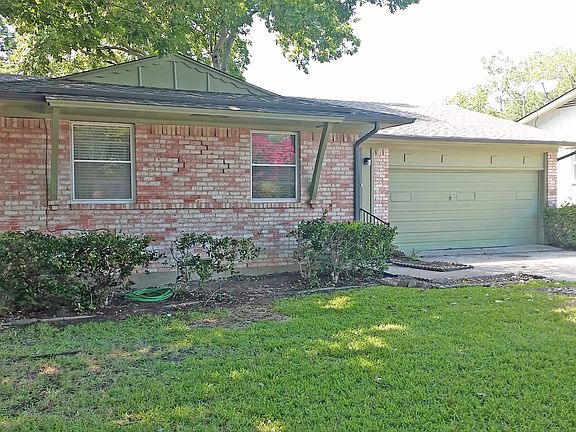 4th image of 8745 Graywood Dr