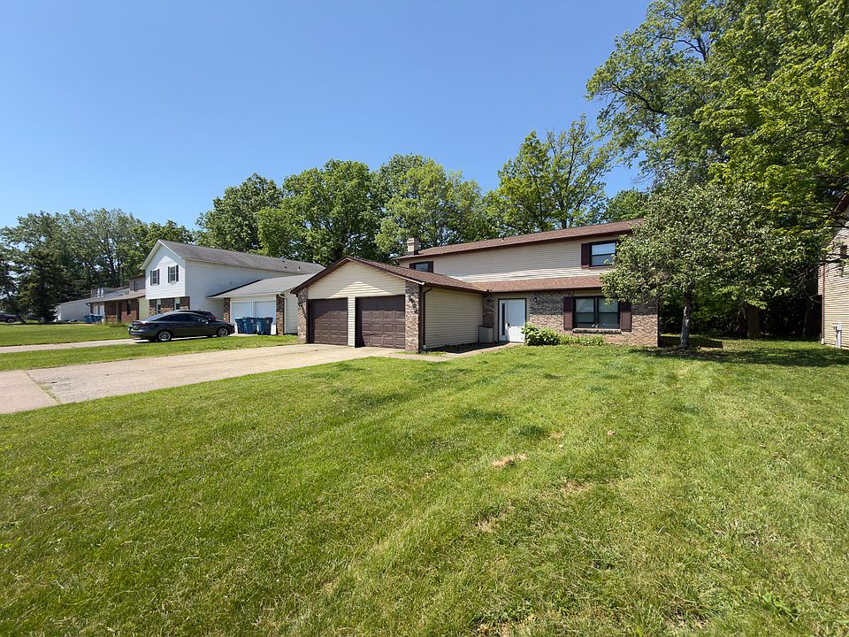 1st image of 2814 Forest Ln