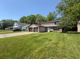 2814 Forest Ln, Lorain, OH 44053
