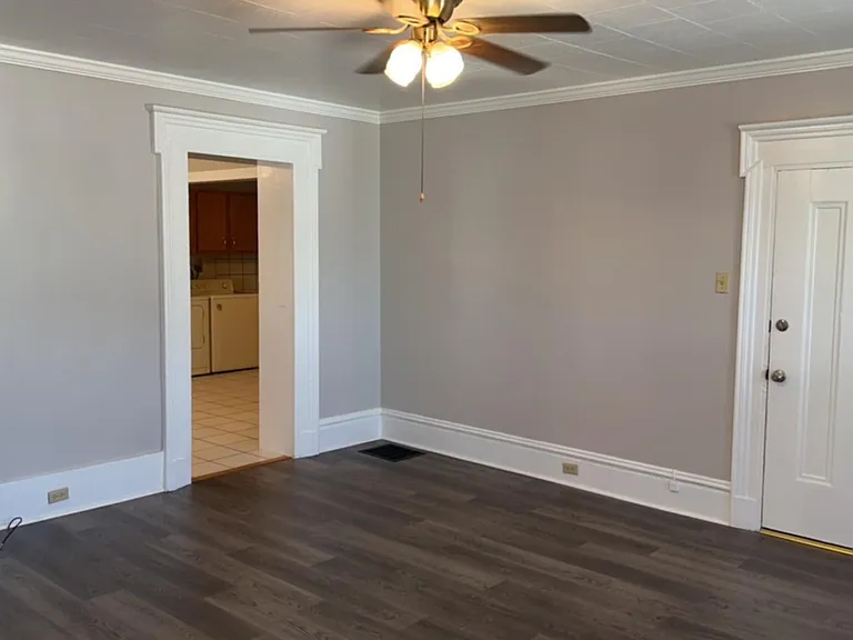 221 Howard St #1 — Photo 4