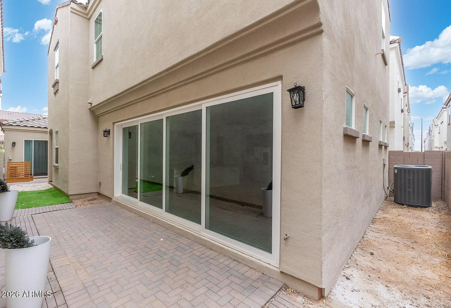 5 bed, 3.5 bath, 2410 sqft, $3,360 — Photo 3