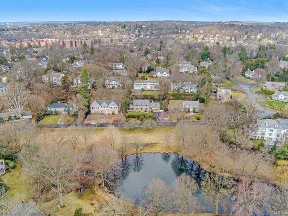 2nd image of 21 Tisdale Road