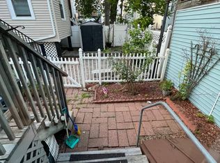 588 E 4th St #1, Boston, MA 02127
