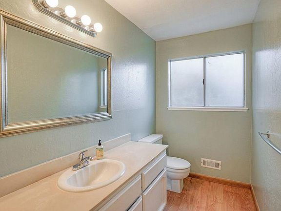 2nd image of 15170 Venetian Way