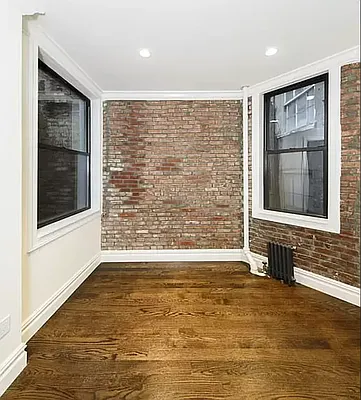 Rented by Avenues Real Estate | media 4