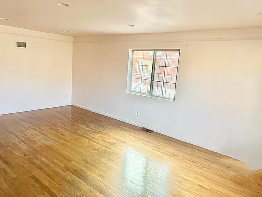 Rented by Terrace Sotheby's International Realty | media 2