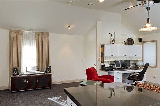 Great Room Desk Area