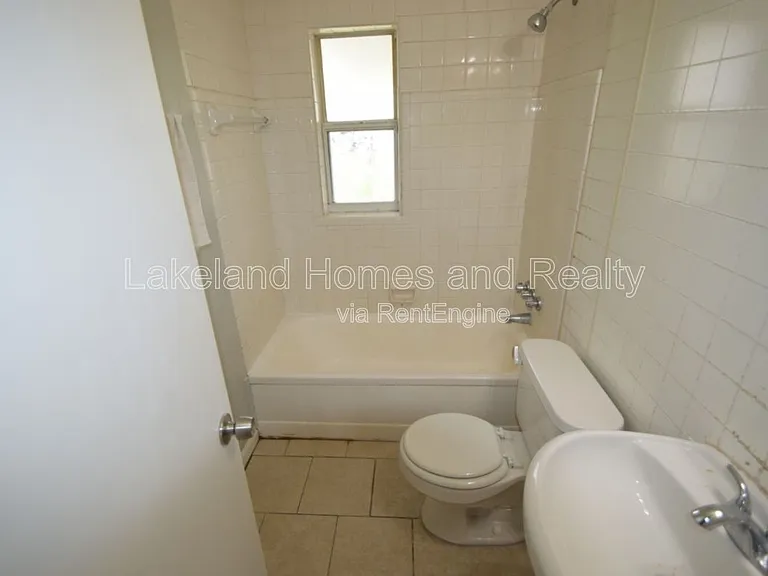 1213 W Patterson St — Photo 8