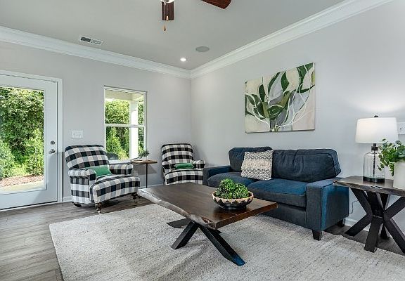 7th image of this home