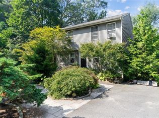 99 Pleasant St, Warwick, RI 02886