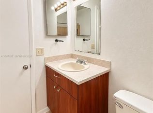 3625 SW 70th Ave, Miramar, FL 33023