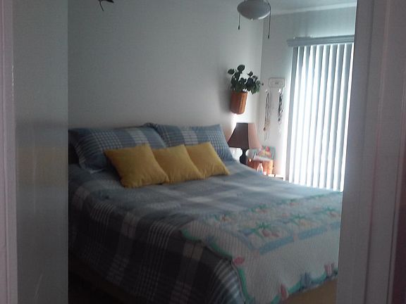 2nd image of 180 N Avenida Pina