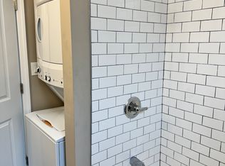 124 W 27th St #A, Bayonne, NJ 07002