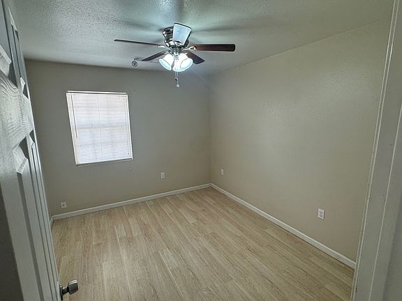 5th image of 907 S 11th St