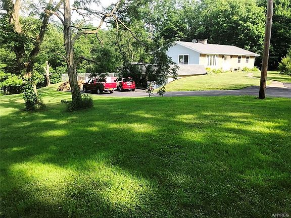 4th image of 11 Drake Ave
