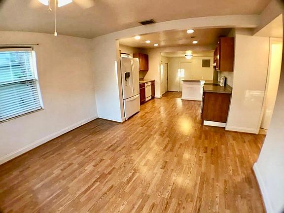 Living room/Entrance