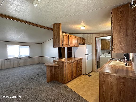 4th image of 903 N 34th Ave Unit 9