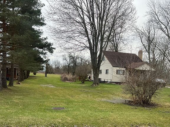 3rd image of 5097 W Court St
