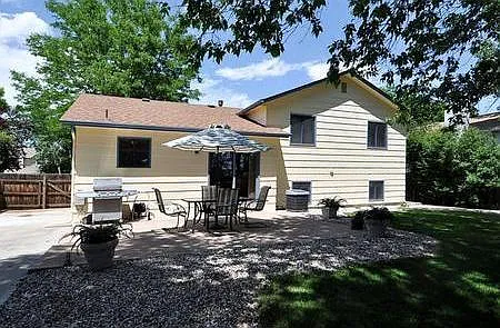 2525 Sunstone Dr — Photo 10