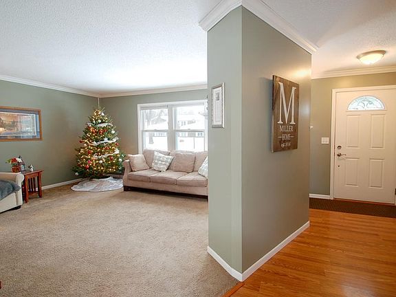 5th image of 2415 Standridge Ave