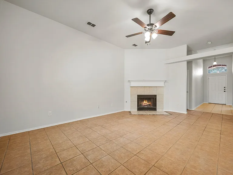 9313 Norfolk Ln — Photo 5