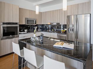 160 Kingston St, Boston, MA 02111