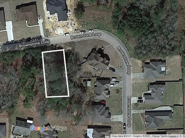 310 Brownstone Loop, Elmore, AL 36025