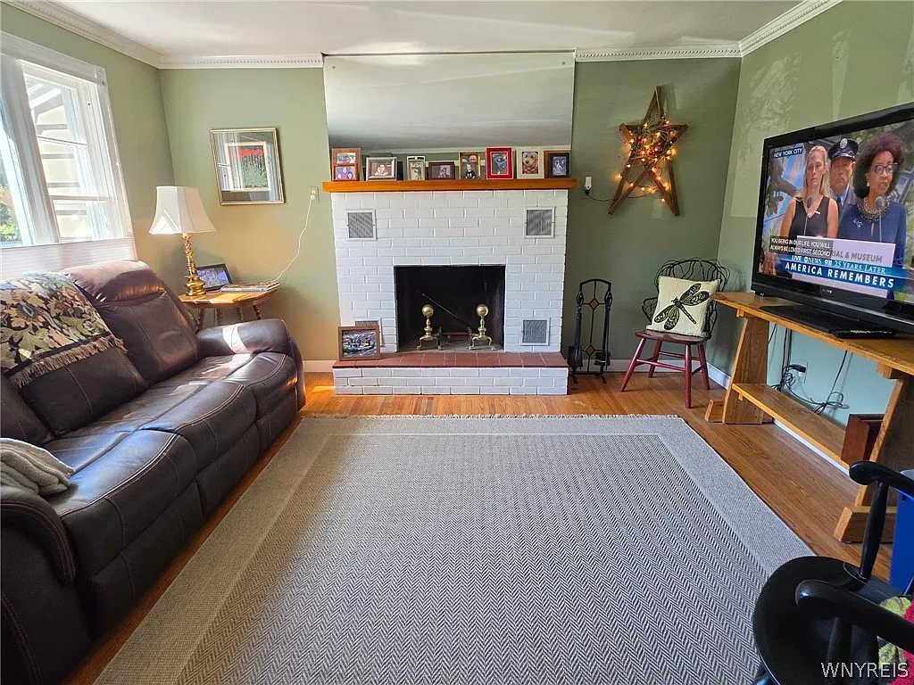 2 bed, 2.0 bath, 1610 sqft, $2,500 — Photo 3