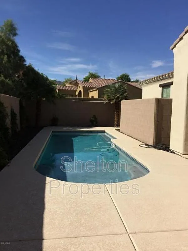 3 bed, 2.0 bath, 1760 sqft, $2,595 — Photo 3